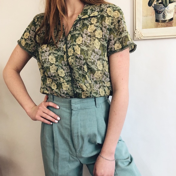 Sheer Vintage Lace Meadow Top - Picture 6 of 8